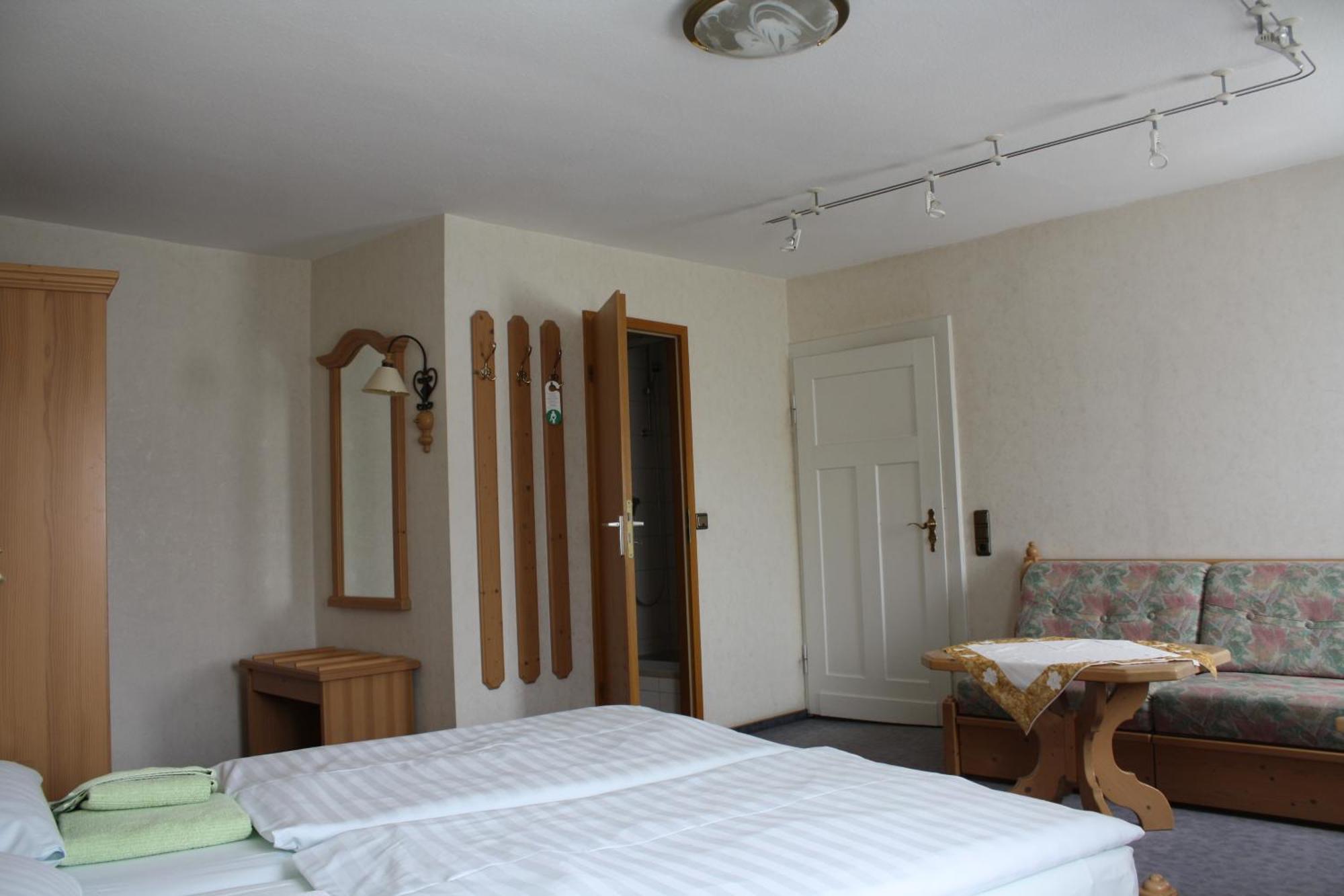Hotel St. Hubertus Wallmerod Eksteriør billede
